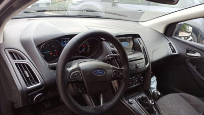Ford Focus 1.6 TDCi 115 CV Titanium (5)