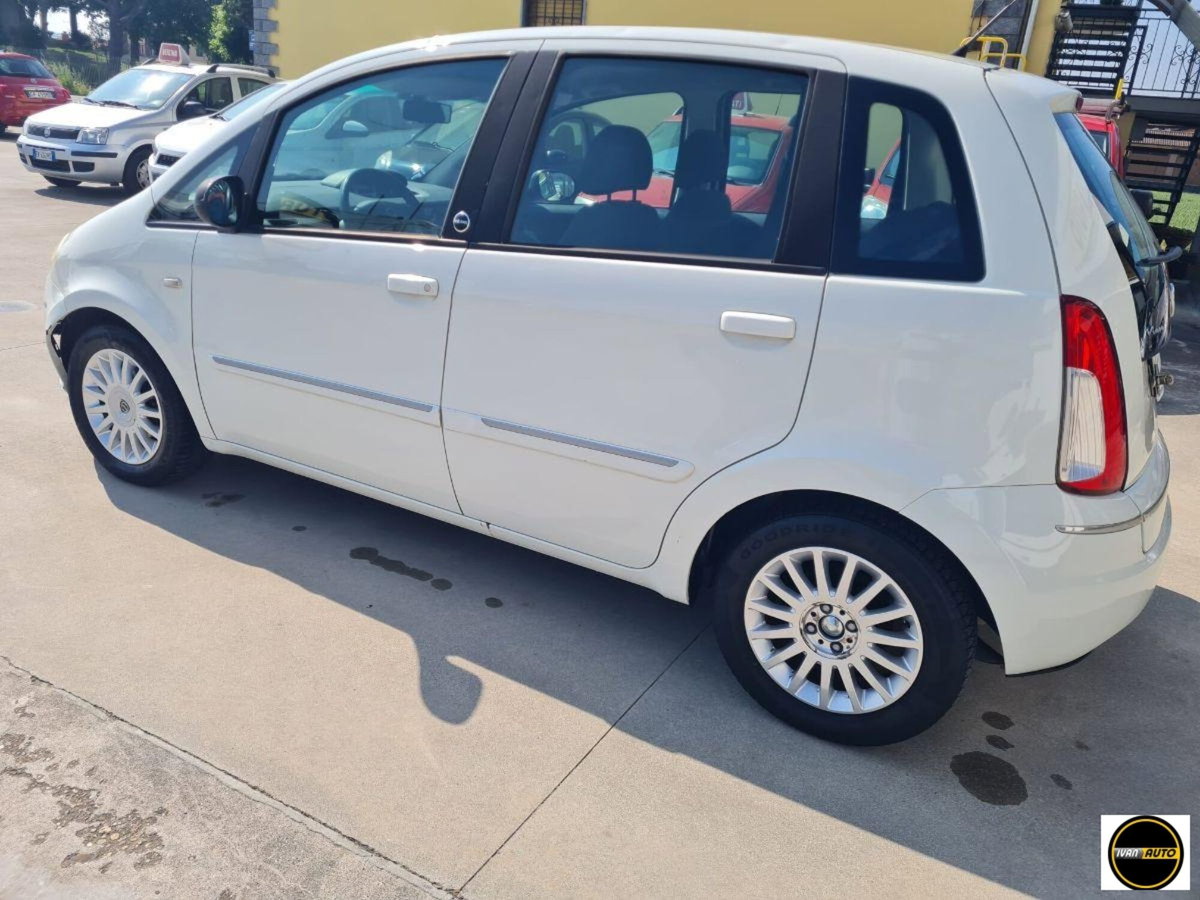 Lancia Musa 1.4 8V Ecochic (GPL) 5th Avenue (5)
