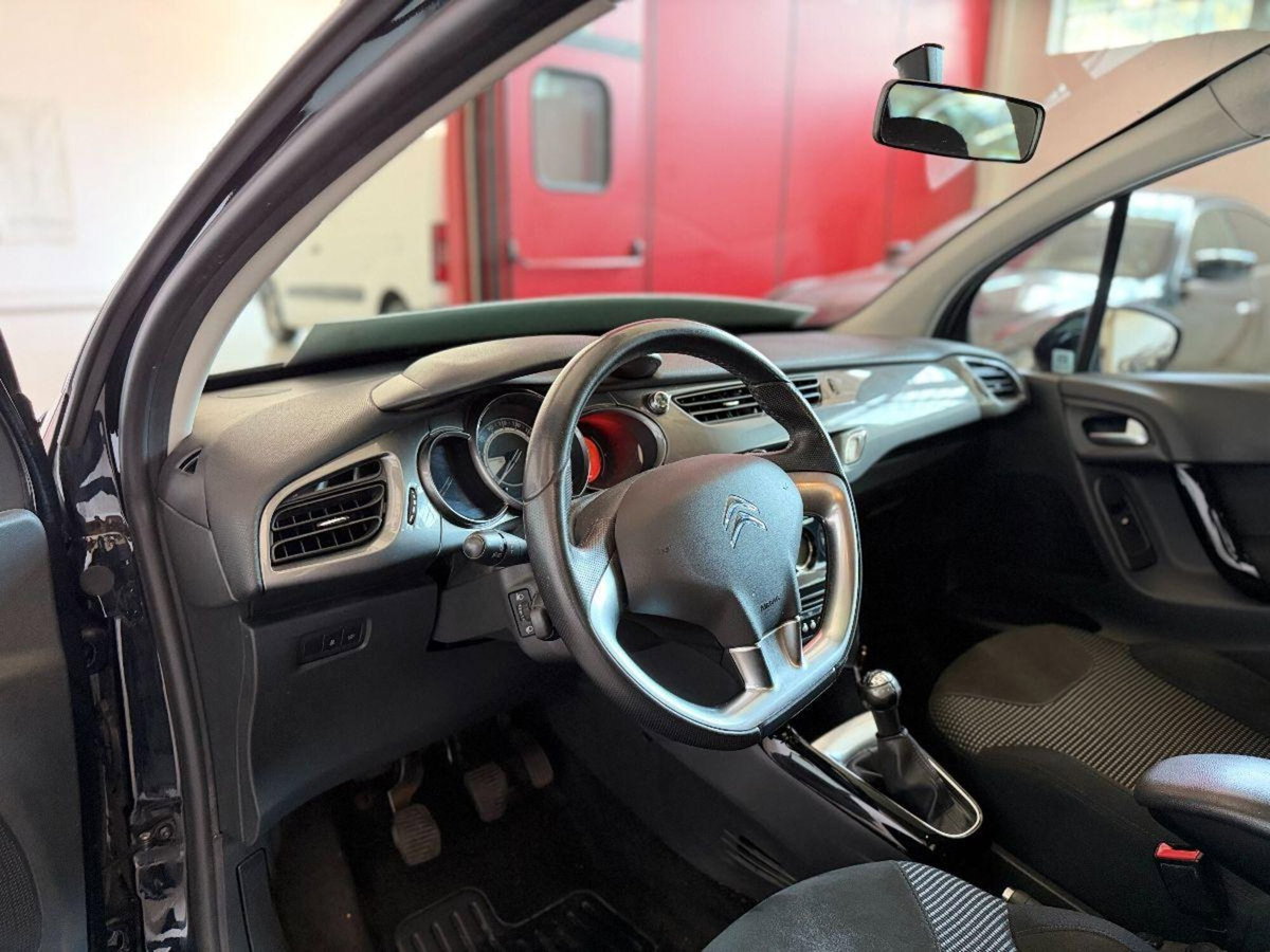 Citroen C3 1.6 e-HDi 90 airdream Exclusive (4)