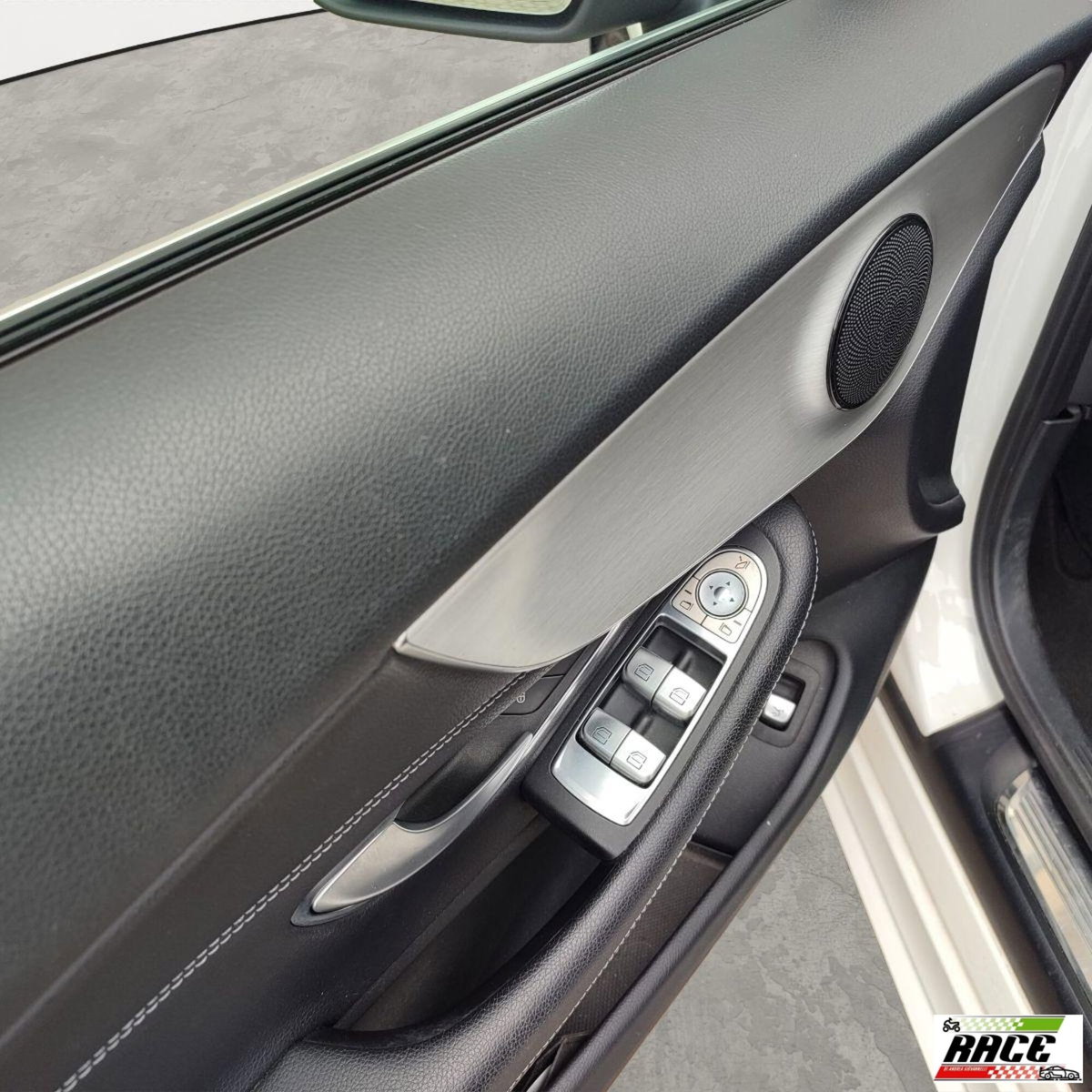 Mercedes-Benz Classe C 250 d 4Matic Automatic Premium (12)