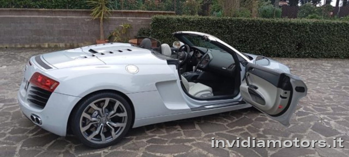 Audi R8 Cabrio Spyder 4.2 V8 FSI quattro R tronic (10)