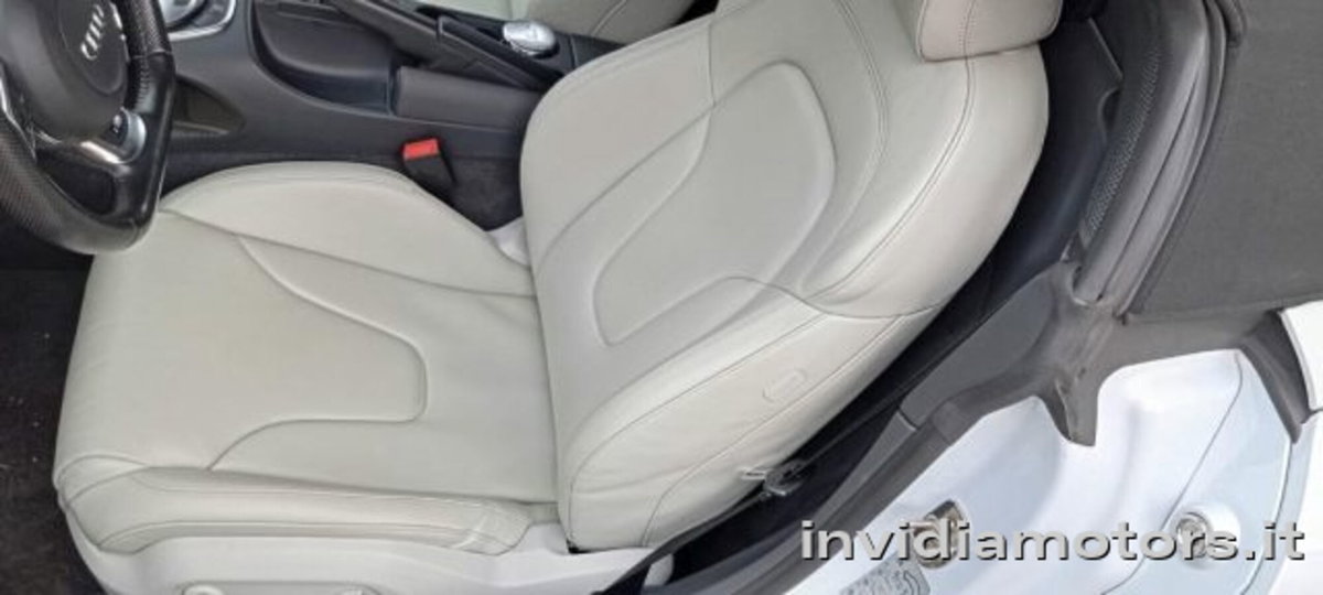 Audi R8 Cabrio Spyder 4.2 V8 FSI quattro R tronic (14)