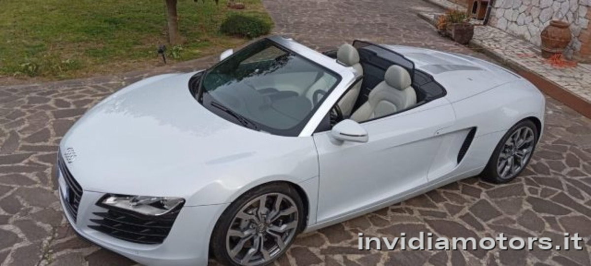 Audi R8 Cabrio Spyder 4.2 V8 FSI quattro R tronic (2)