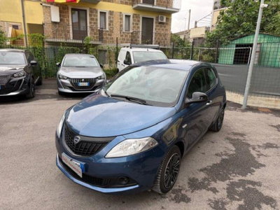 Lancia Ypsilon 1.0 FireFly 5 porte S&S Hybrid Alberta Ferretti usata