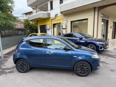 Lancia Ypsilon 1.0 FireFly 5 porte S&S Hybrid Alberta Ferretti (4)