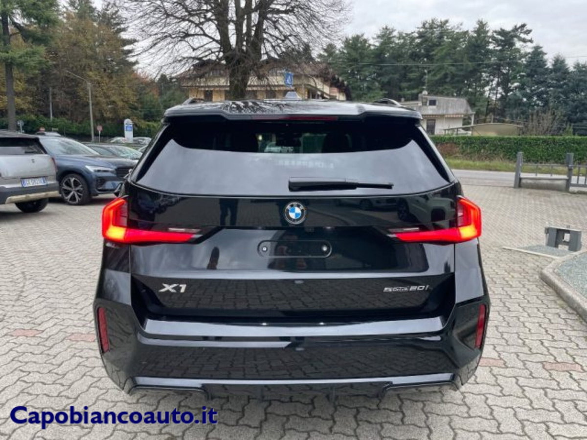 BMW X1 sDrive 20i Msport (6)