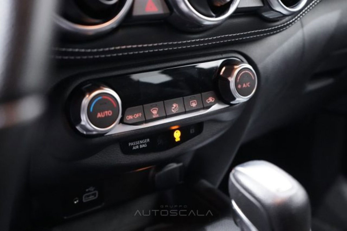 Nissan Juke 1.0 dig-t N-Connecta 114cv (16)