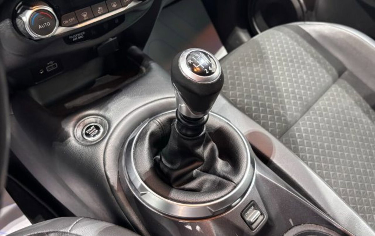 Nissan Juke 1.0 dig-t N-Connecta 114cv (17)