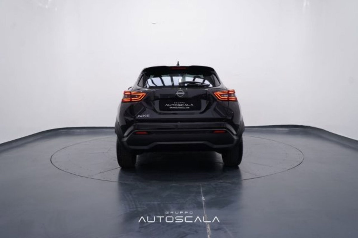 Nissan Juke 1.0 dig-t N-Connecta 114cv (4)