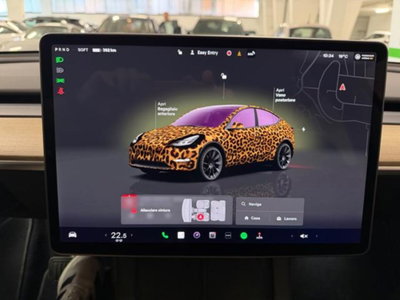Tesla Model Y Long Range awd (16)