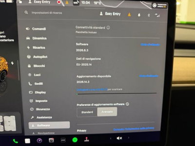 Tesla Model Y Long Range awd (18)