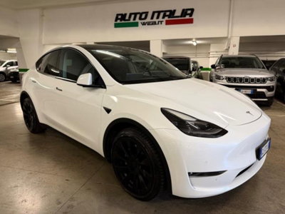 Tesla Model Y Long Range awd (5)