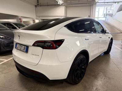 Tesla Model Y Long Range awd (7)