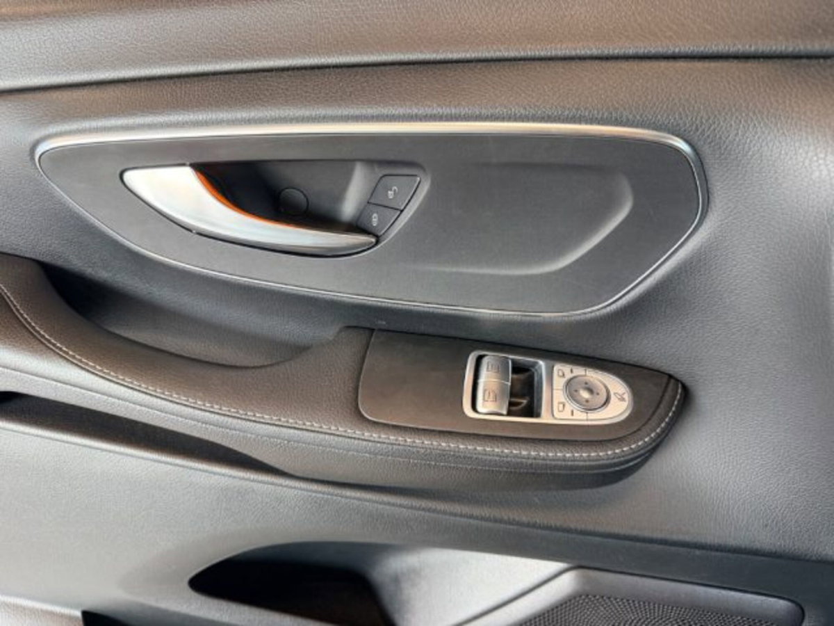 Mercedes-Benz Classe V 250 d Automatic 4Matic Premium Long (19)