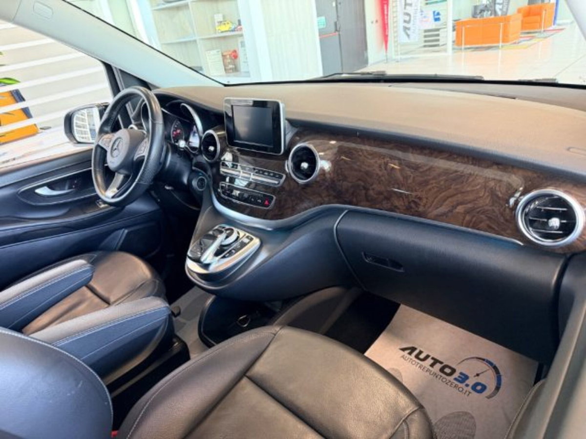 Mercedes-Benz Classe V 250 d Automatic 4Matic Premium Long (9)