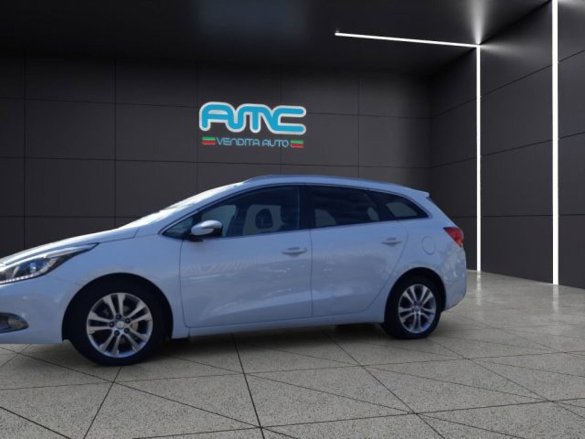 Kia cee'd Sport Wagon 1.6 CRDi 110 CV SW Cool (3)
