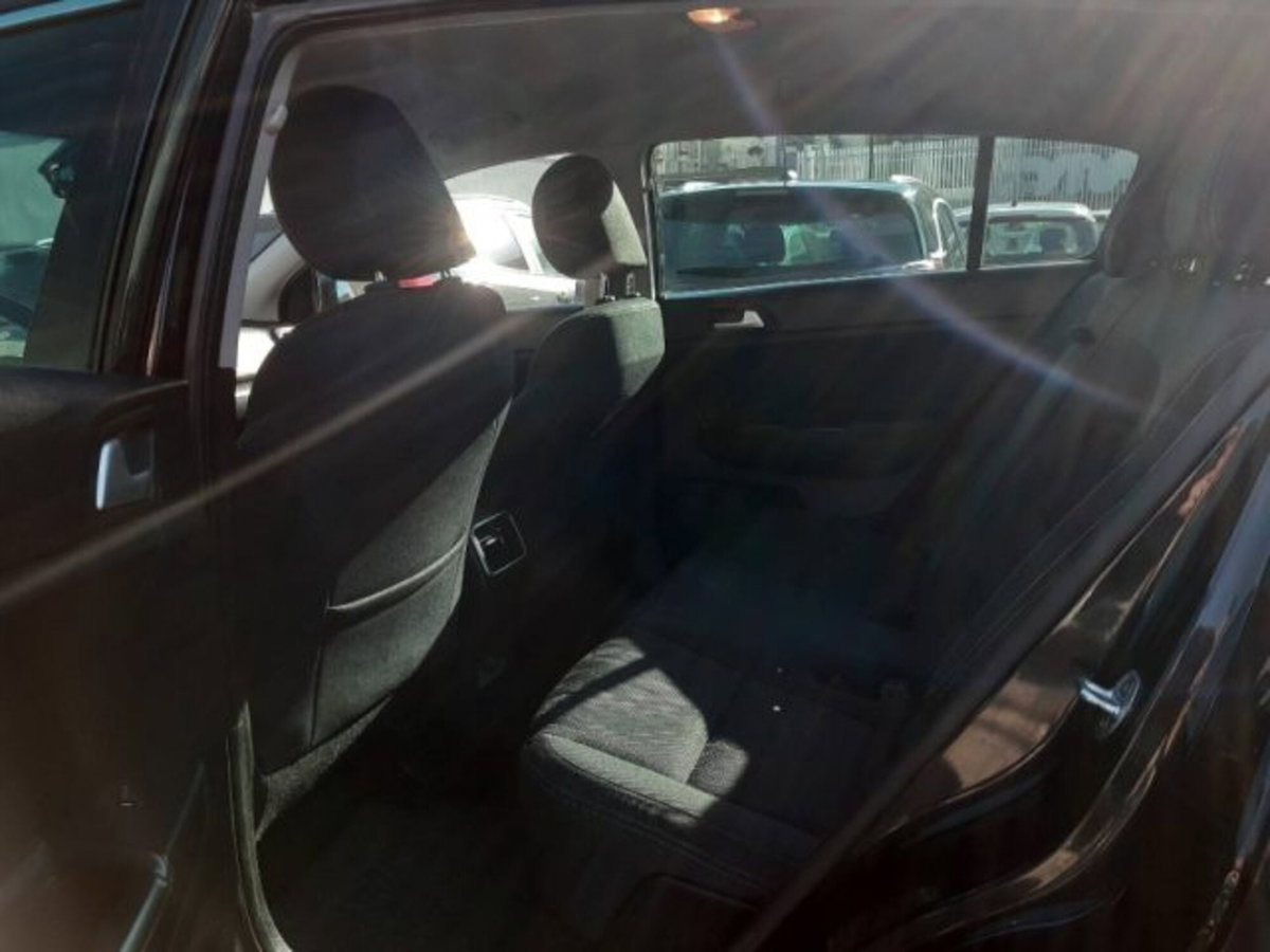 Kia Sportage 1.7 CRDI 2WD Class (17)