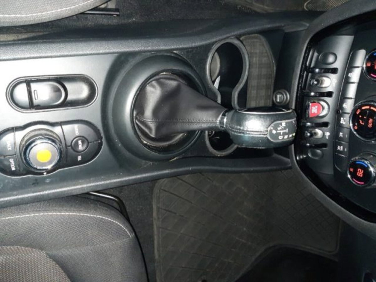 MINI Mini Clubman 2.0 Cooper D Hype Clubman (11)