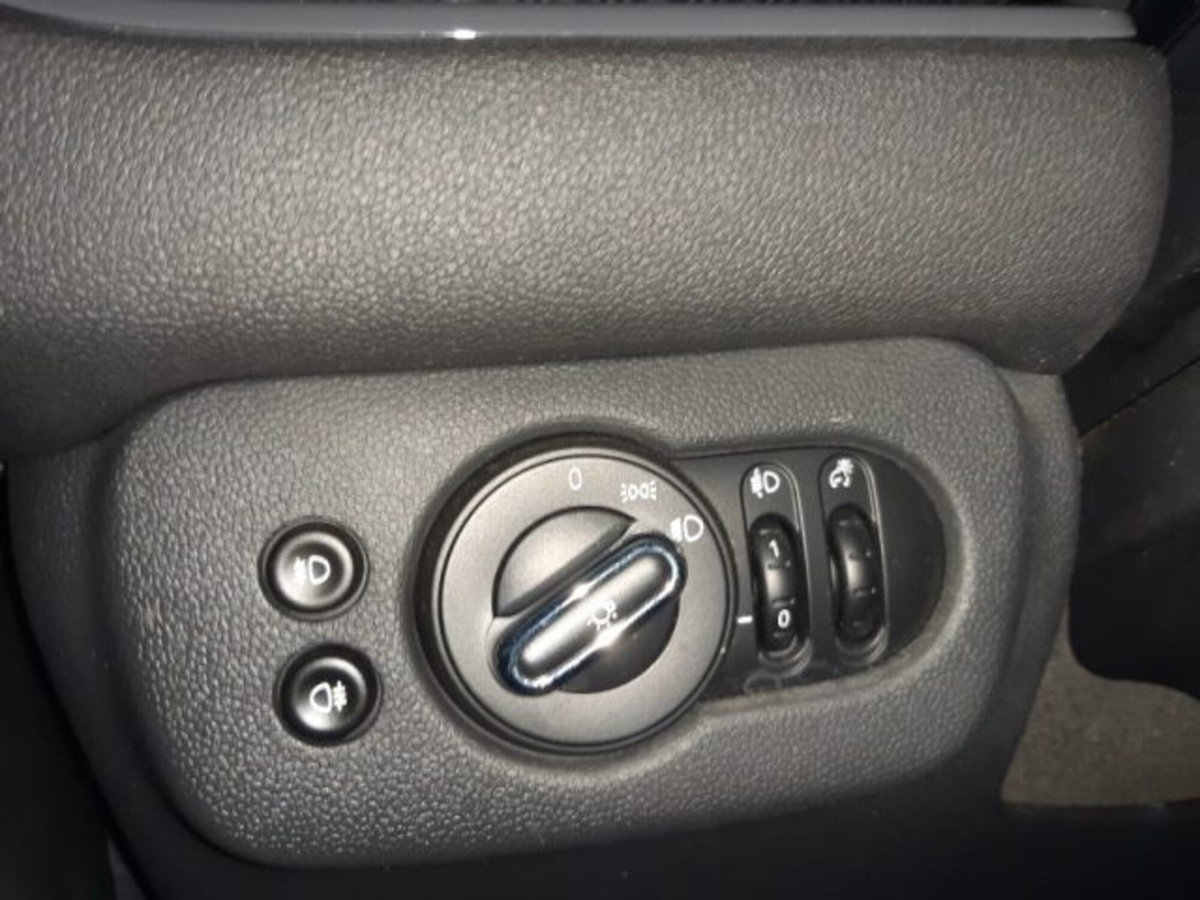 MINI Mini Clubman 2.0 Cooper D Hype Clubman (14)