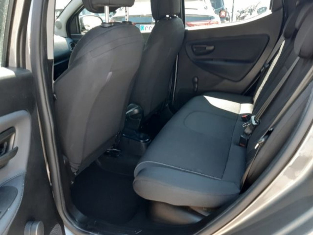 Lancia Ypsilon 1.0 FireFly 5 porte S&S Hybrid Alberta Ferretti (16)