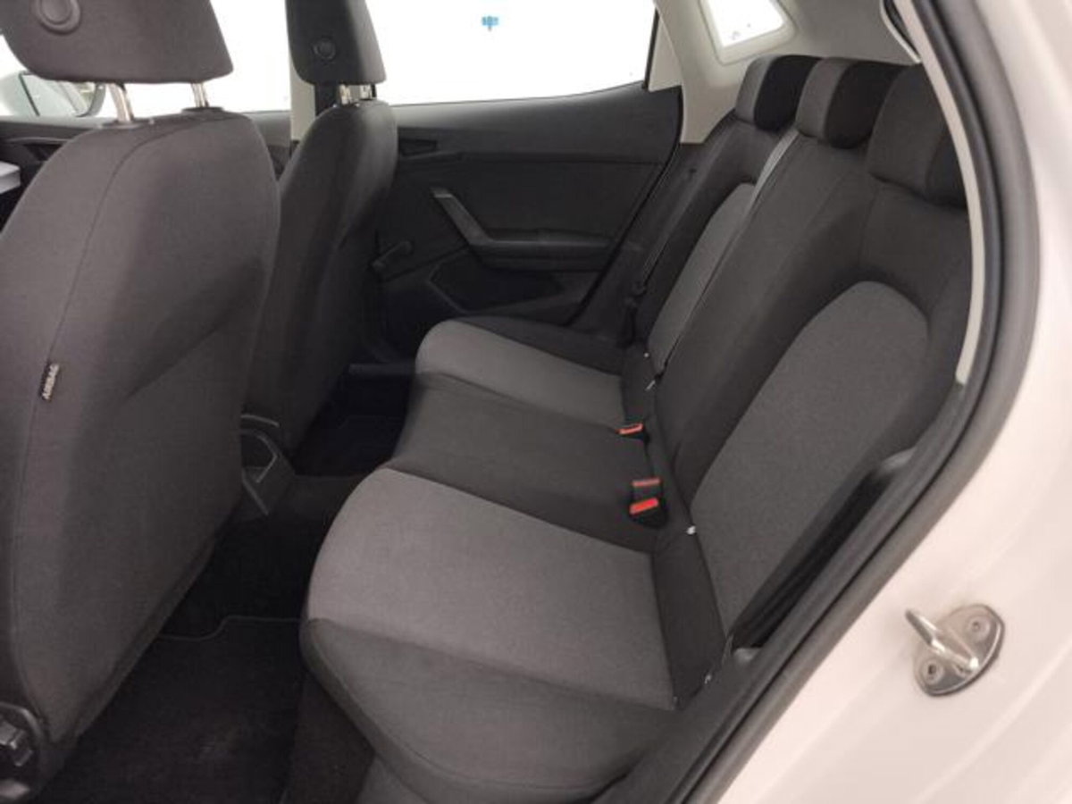 SEAT Ibiza 1.0 TGI 5 porte Reference (20)