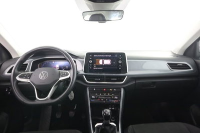 Volkswagen T-Roc 1.0 tsi Style 115cv (4)