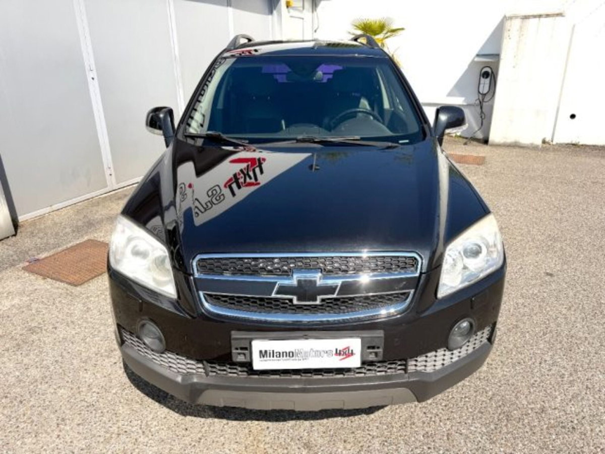 Chevrolet Captiva 2.0 VCDi LS (5)