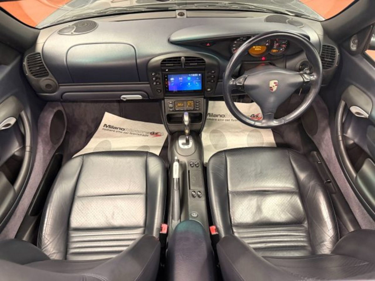 Porsche Boxster 2.7i 24V cat (11)