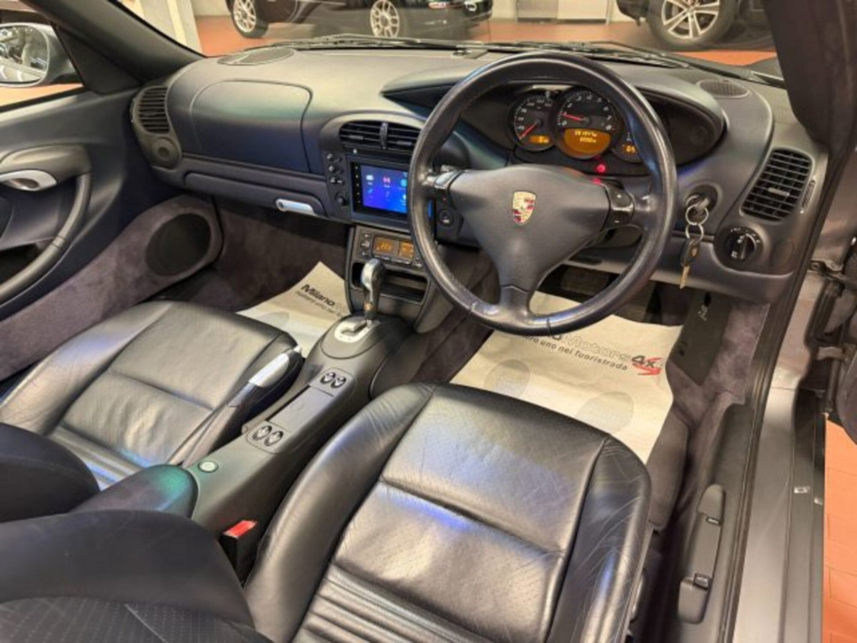 Porsche Boxster 2.7i 24V cat (14)