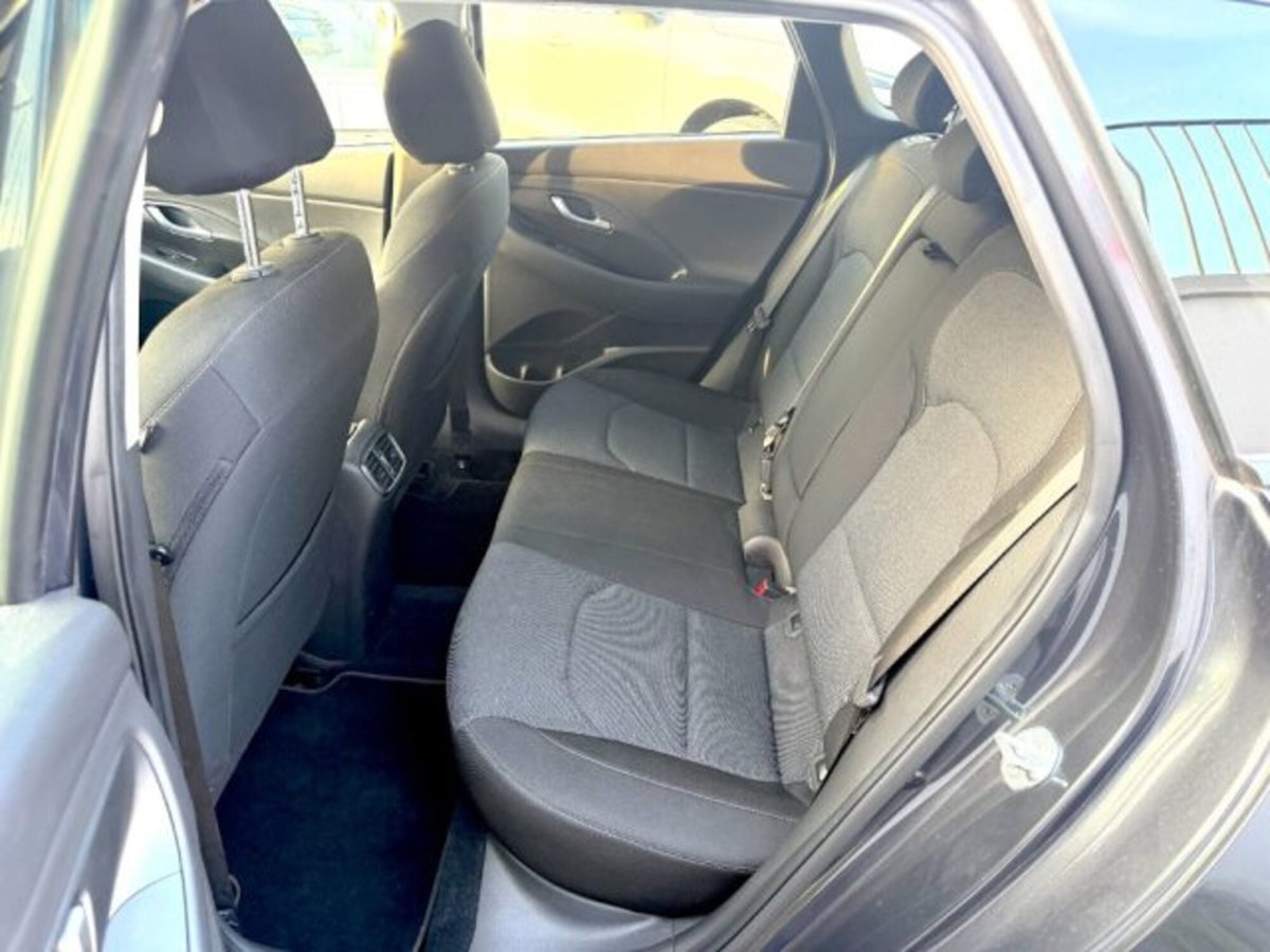 Hyundai i30 Station Wagon 1.6 CRDi 136 CV iMT 48V Prime (12)