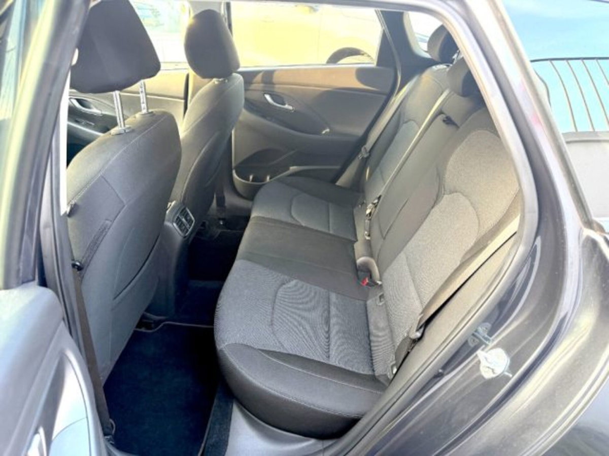 Hyundai i30 Station Wagon 1.6 CRDi 136 CV iMT 48V Prime (12)
