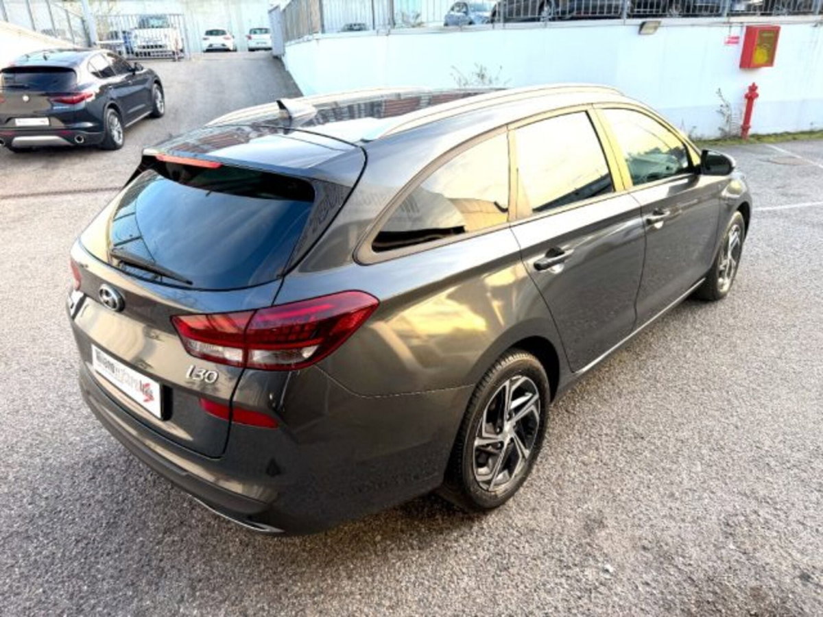 Hyundai i30 Station Wagon 1.6 CRDi 136 CV iMT 48V Prime (4)