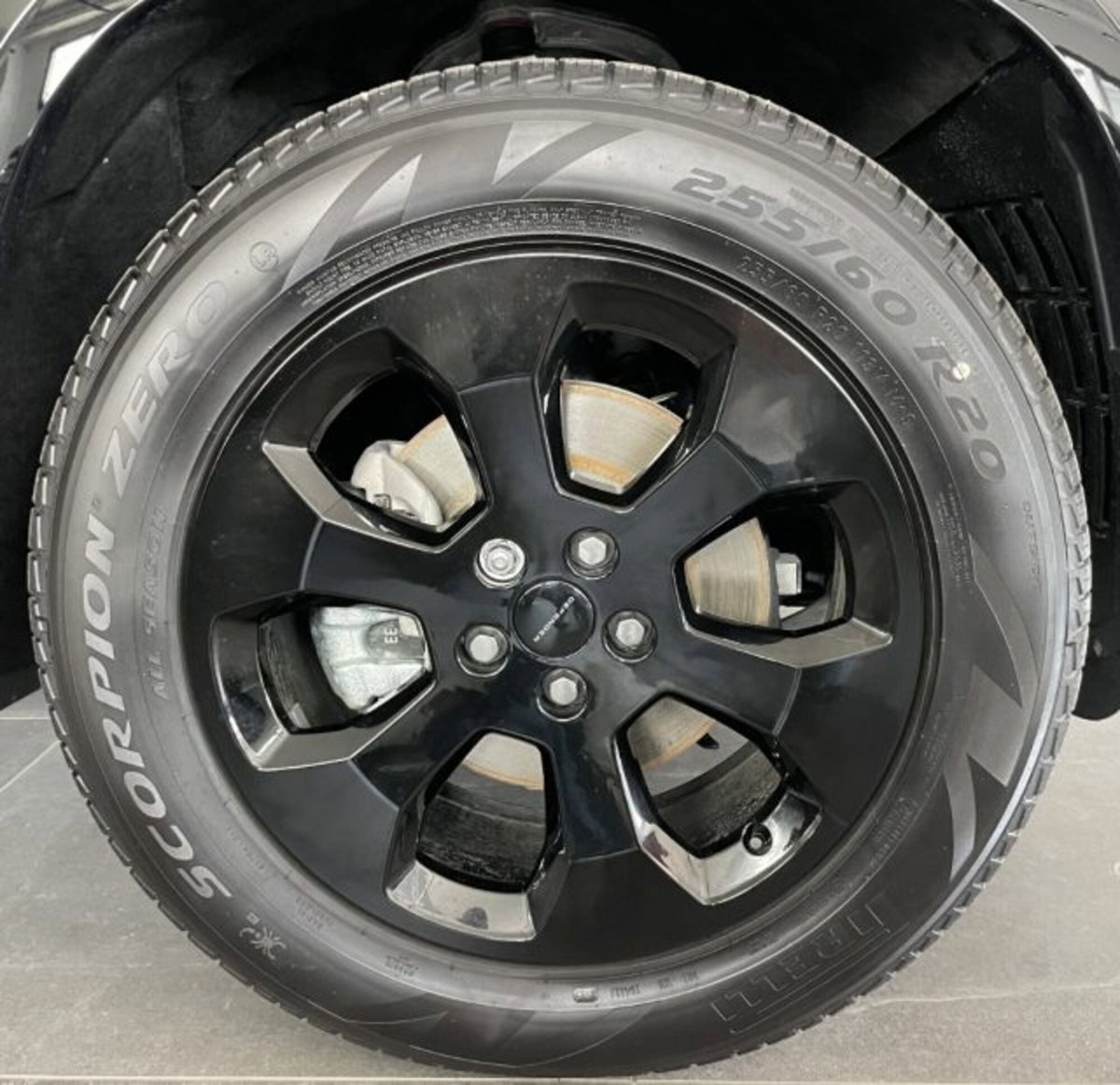 Land Rover Defender 110 3.0d i6 mhev X-Dynamic SE awd 250cv auto (5)