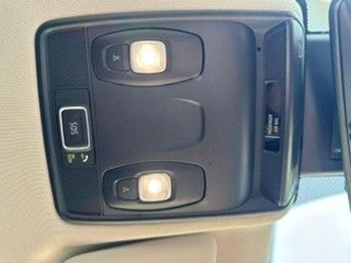Renault Captur TCe 100 CV GPL FAP Intens (18)