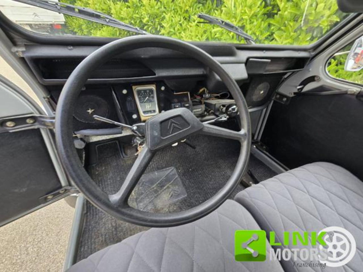 Citroen 2CV 6 Dolly (10)