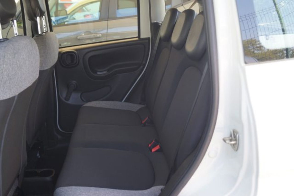 Fiat Panda 1.0 firefly hybrid s&s 70cv (12)