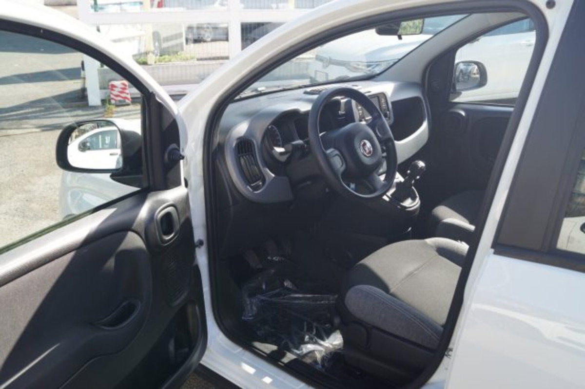 Fiat Panda 1.0 firefly hybrid s&s 70cv (7)