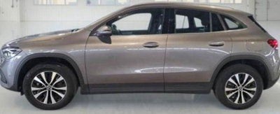 Mercedes-Benz GLA SUV 250 e phev Business Extra auto (2)