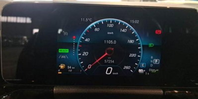 Mercedes-Benz GLA SUV 250 e phev Business Extra auto (8)