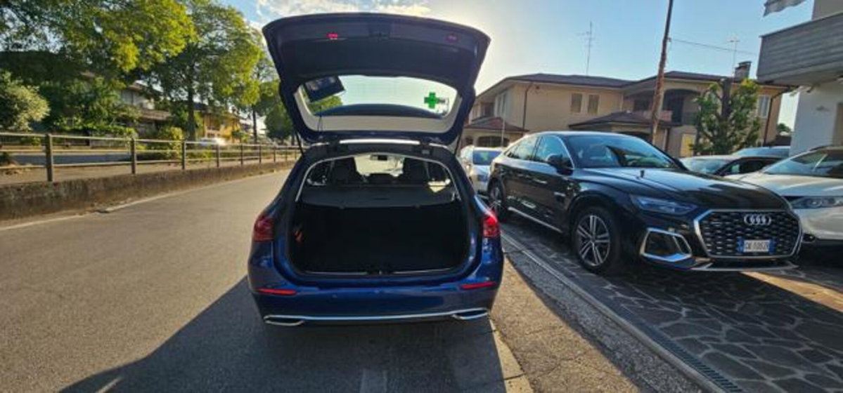 Mercedes-Benz Classe C Station Wagon 220 d Mild hybrid 4Matic Business (5)