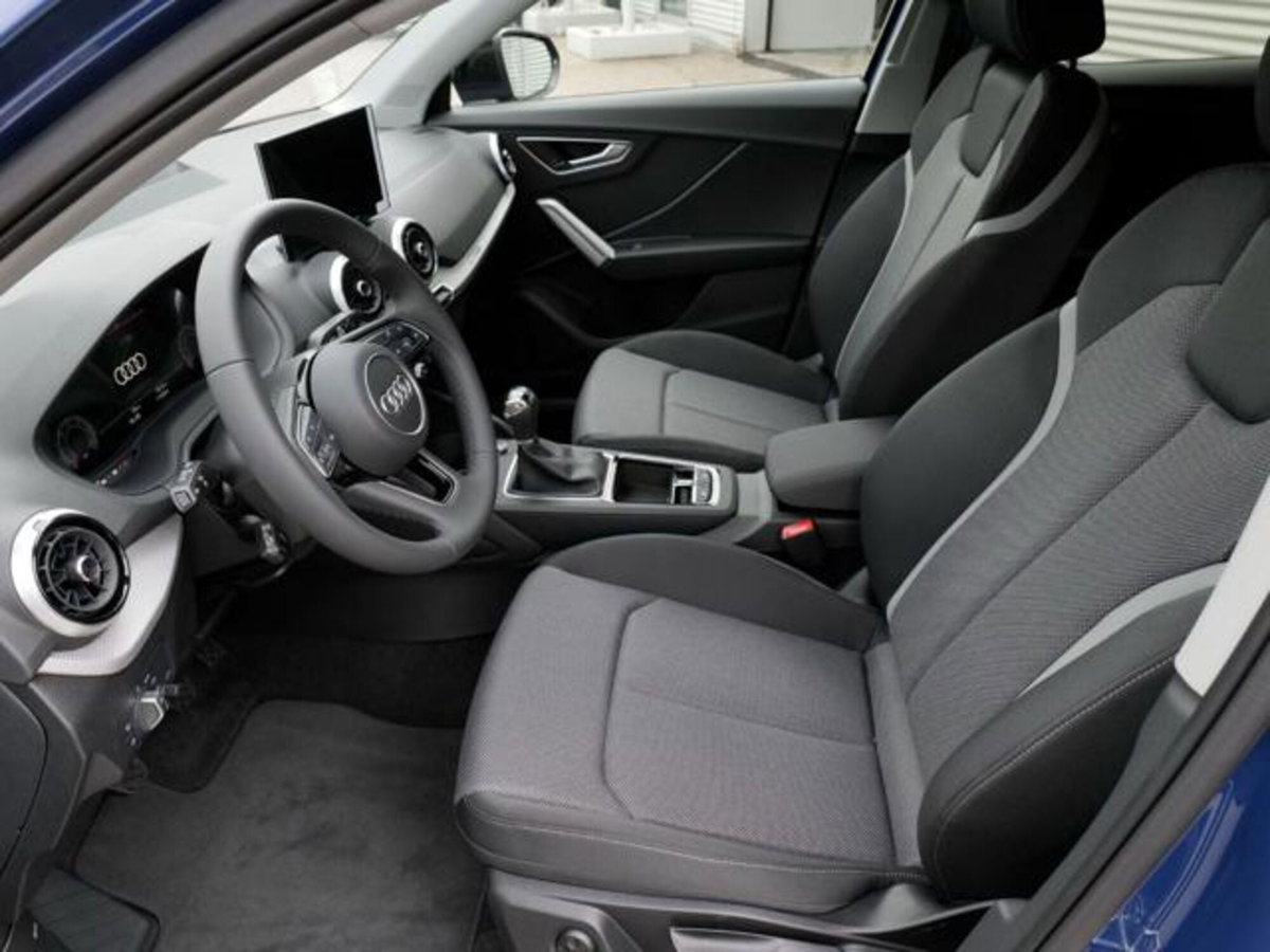 Audi Q2 30 2.0 tdi Identity Black (5)