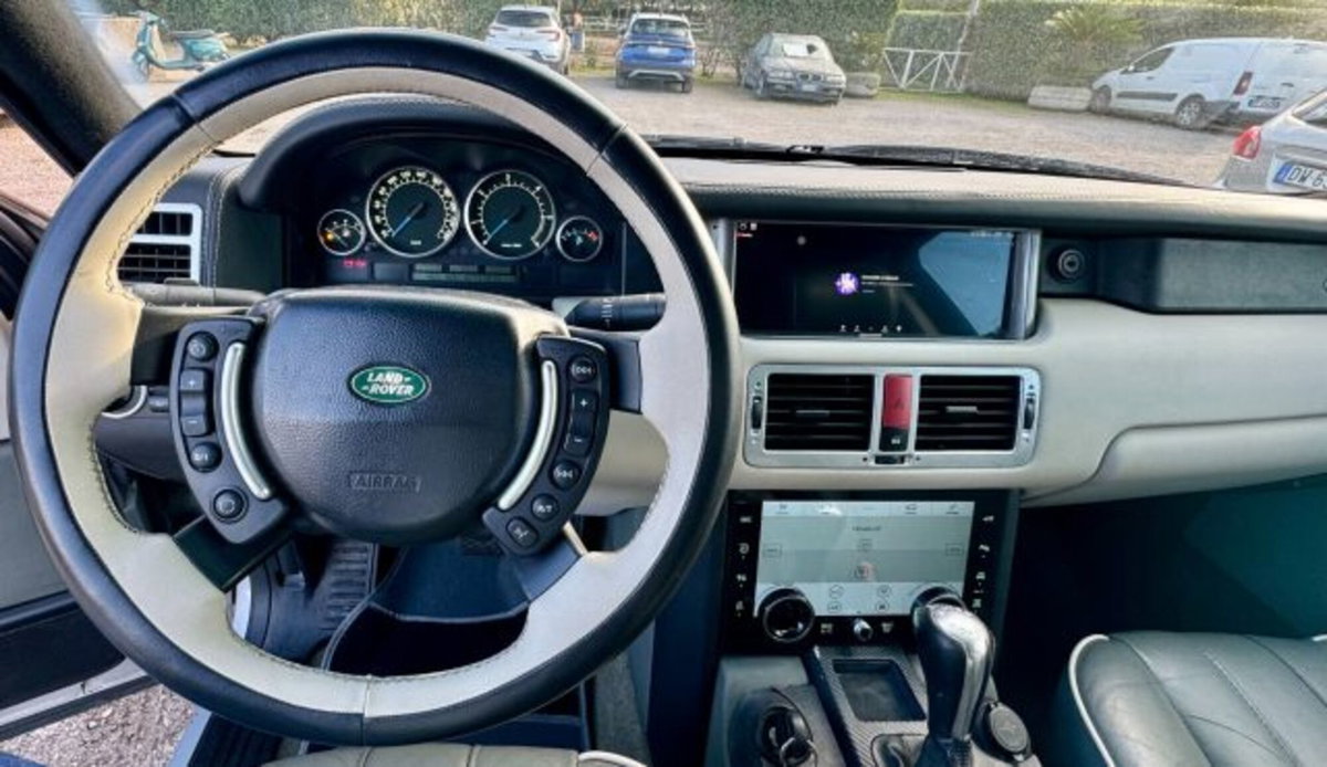Land Rover Range Rover 3.0 Td6 (12)