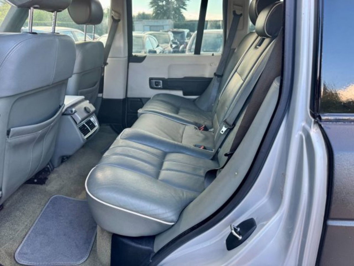 Land Rover Range Rover 3.0 Td6 (9)