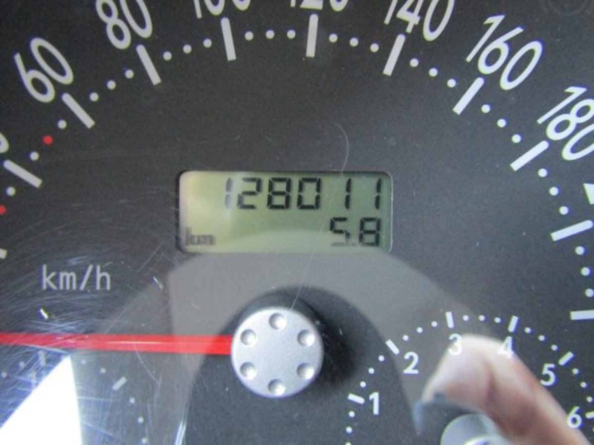 Volkswagen New Beetle 2.0 (16)