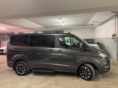 Ford Tourneo Custom 320 2.0 EcoBlue 130CV MHEV PL Titanium (2)