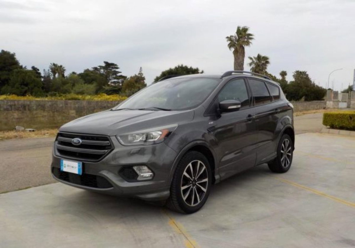 Ford Kuga 2.0 TDCI 180 CV S&S 4WD Powershift ST-Line (3)