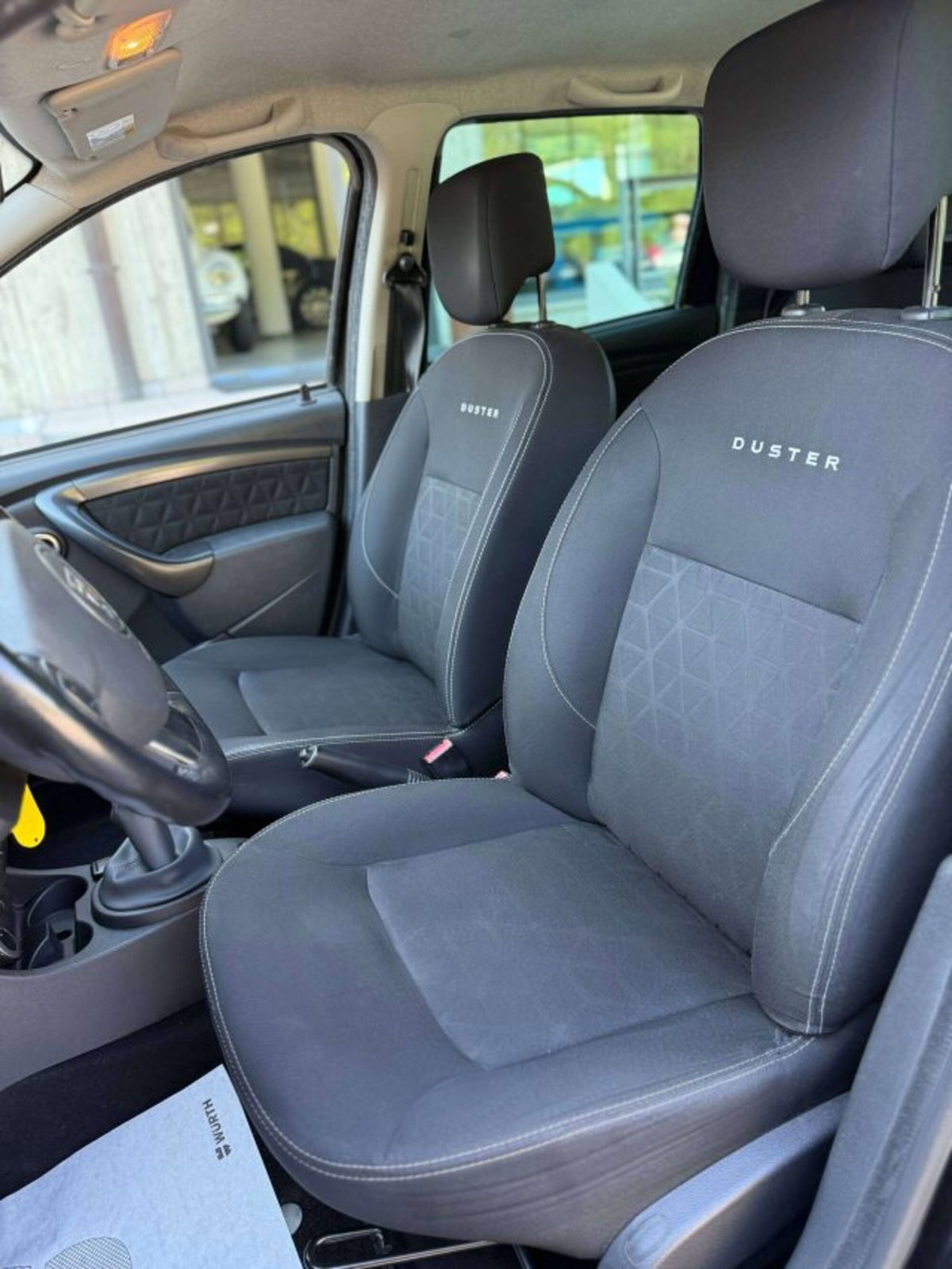 Dacia Duster 1.5 dCi 110CV 4x4 Ambiance (8)
