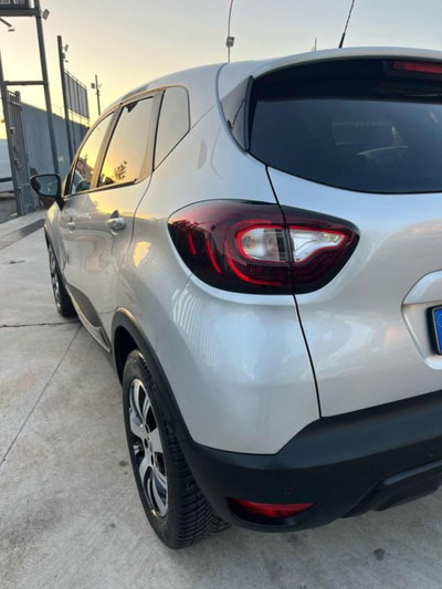 Renault Captur dCi 8V 110 CV Start&Stop Energy Initiale Paris (10)