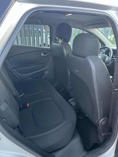 Renault Captur dCi 8V 110 CV Start&Stop Energy Initiale Paris (19)