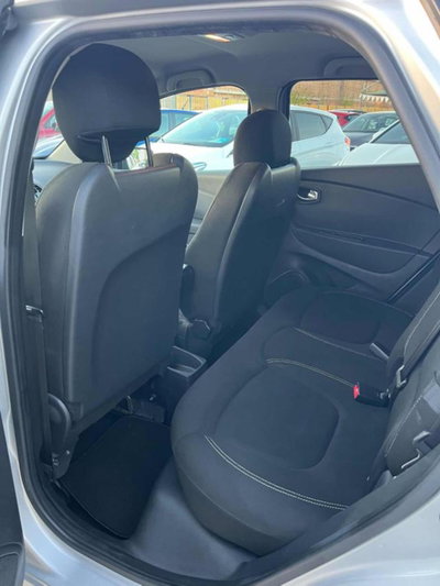 Renault Captur dCi 8V 110 CV Start&Stop Energy Initiale Paris (20)